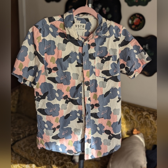 VSTR Abstract Floral Button Down Shirt - Picture 1 of 4